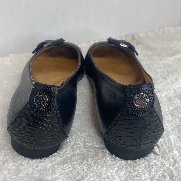 Pristine Nurture Women's Carine Ballet Flats Black Leather Slip On Buckle 9.5 - Picture 7 of 8